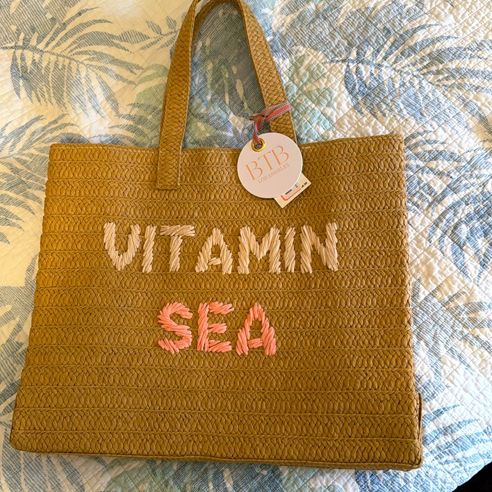 Btb Los Angeles, VITAMIN SEA Pastel Letters Straw Beach Tote B…